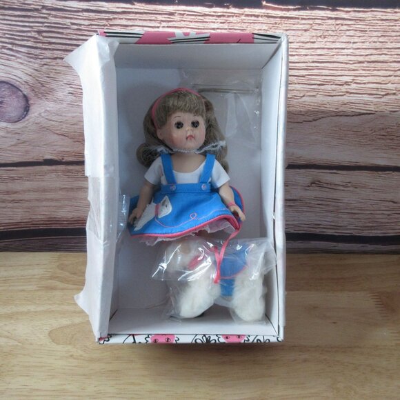 Vogue GINNY Sparky Skirt #9HP106 Doll With Dog Puppy On Leash - Picture 3 of 10